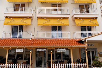 grand blue hotel