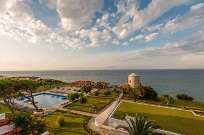 pavlina beach hotel