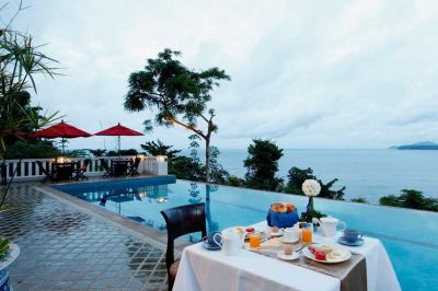 aquamarine resort & villa