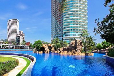 white sand beach residences pattaya