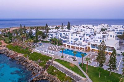 tui family life nausicaa beach
