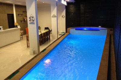 the silk hill hotel