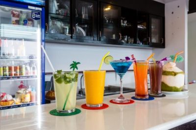 7q patong beach hotel