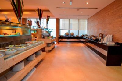 holiday inn abu dhabi downtown