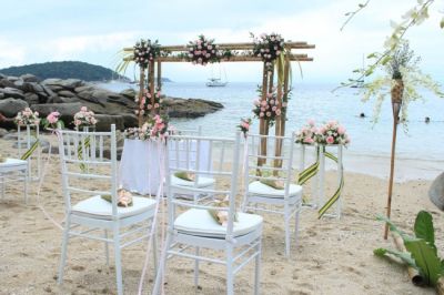 sunsuri phuket nai harn beach