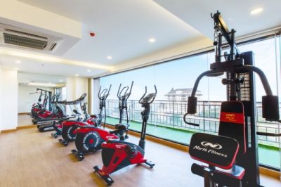 golden jomtien beach hotel