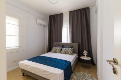 larnaca golden beach apts