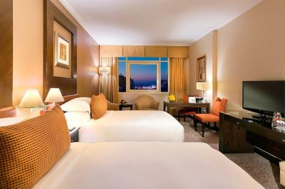 swissotel al murooj dubai