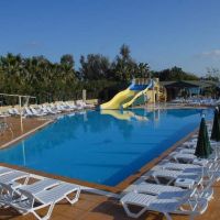 akin paradise hotel