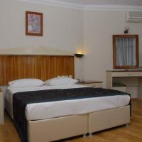 akin paradise hotel
