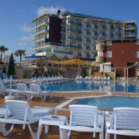 akin paradise hotel