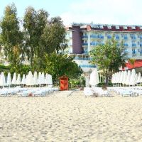 akin paradise hotel