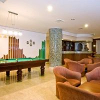 rheme beach hotel