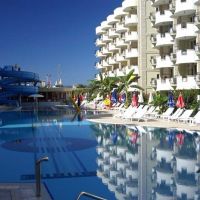 may garden club hotel
