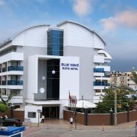 blue wave suite hotel