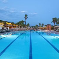 maritim pine beach