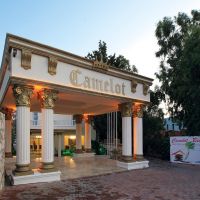 camelot boutique & beach hotel