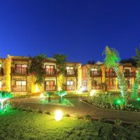 camelot boutique & beach hotel