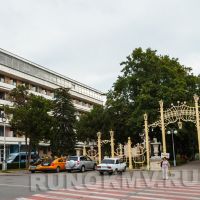 club serena beach hotel