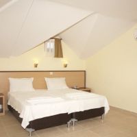 kemper felice hotel