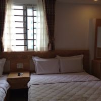 lara dinc hotel