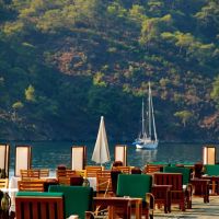 the bay beach club