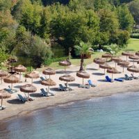 the bay beach club