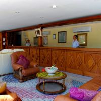 the bay beach club