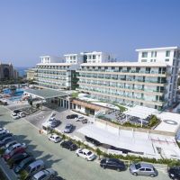 side sungate resort