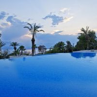 akra hotel