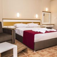 Comet Deluxe Hotel