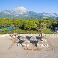 pirates beach club