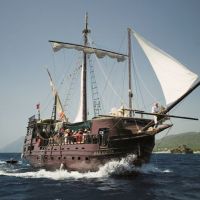 pirates beach club