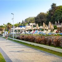 melas resort