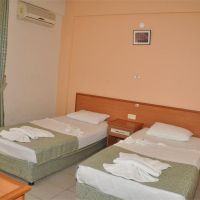 kleopatra alis  hotel