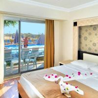 aperion beach hotel