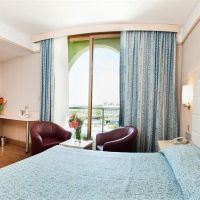 von resort golden coast