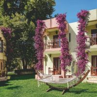 von club golden beach