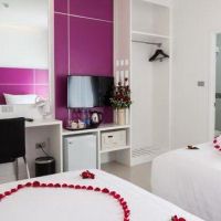 tuana patong holiday