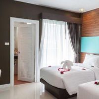 tuana patong holiday