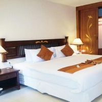 hyton leelavadee phuket