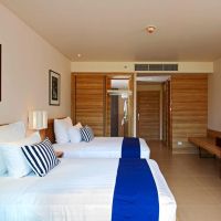 holiday inn phuket mai khao beach