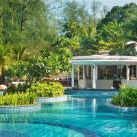 holiday inn phuket mai khao beach