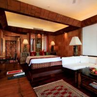 mom tri's villa royale