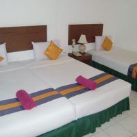 kamala beach inn