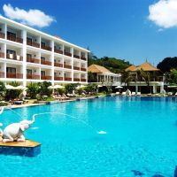 naithonburi beach resort