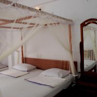 polina resort hikkaduwa (hansa Surf)