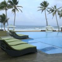 avenra beach hikkaduwa