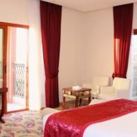 red castle hotel