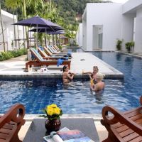 kata lucky villa & pool access